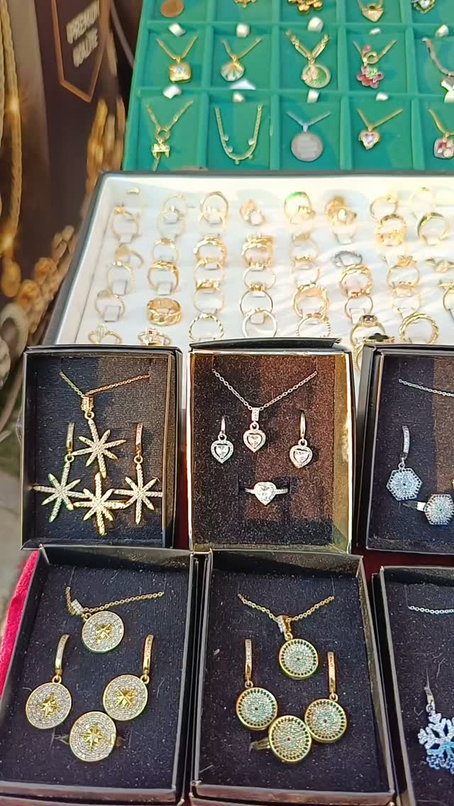 Zirkon Taşlı Kolye Küpe Setleri